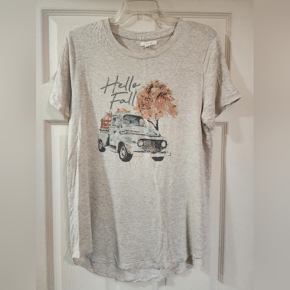 Gray 'Hello Fall' Graphic T-Shirt